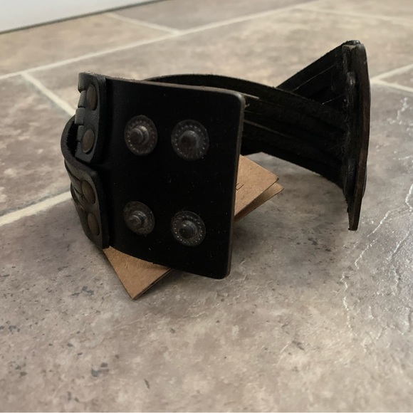 NWT MATR BOOMIE 2” Brown Leather Wrap Style Bracelet w/ Snaps - Picture 7 of 11